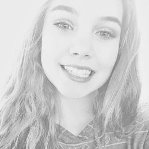 Meet your Posher, Caroline